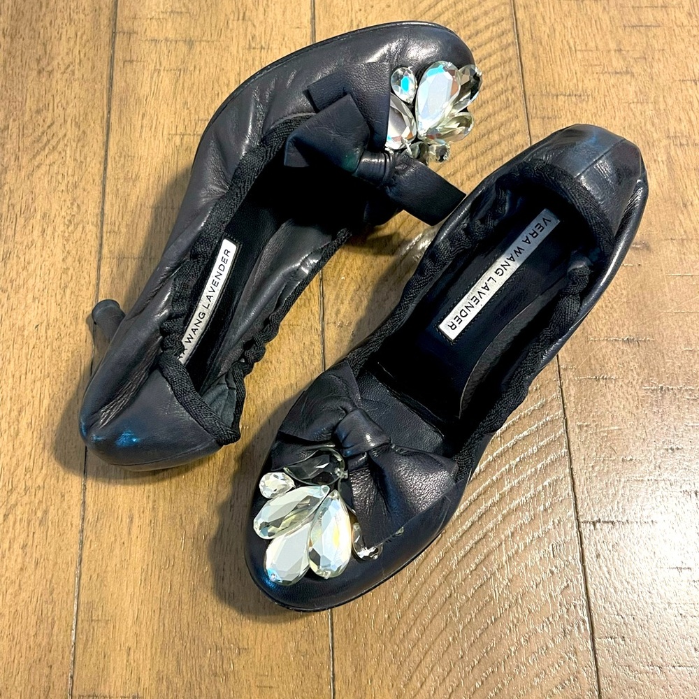 VERA WANG Lavender Kitten heels 5 & 5.5